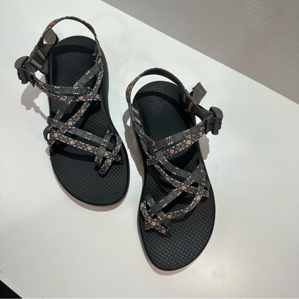 Chaco Z/2 Classic Sandals Women's Size 8 Wide – Grey & Orange Geometric